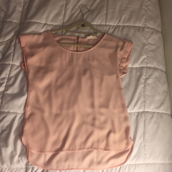 Macy's Tops - Light pink blouse